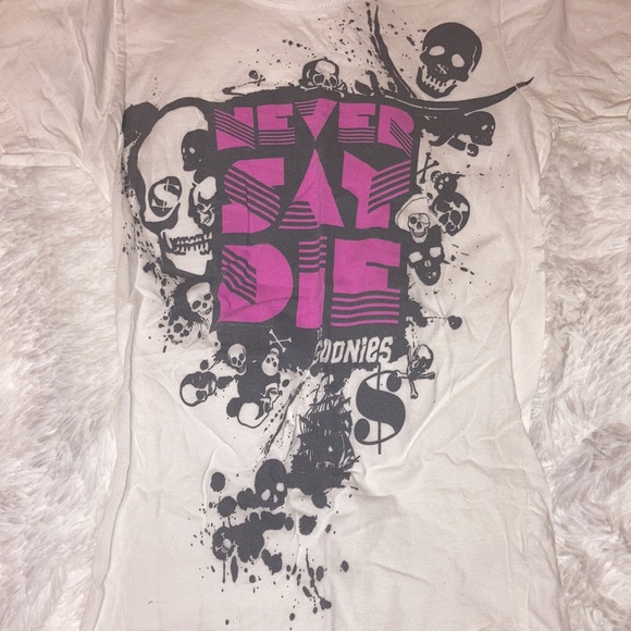 NWOT VINTAGE The Goonies NEVER SAY DIE Tee Shirt - Picture 2 of 2